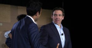 ron-desantis-and-vivek-ramaswamy-share-stories-of-their-wives’-miscarriages