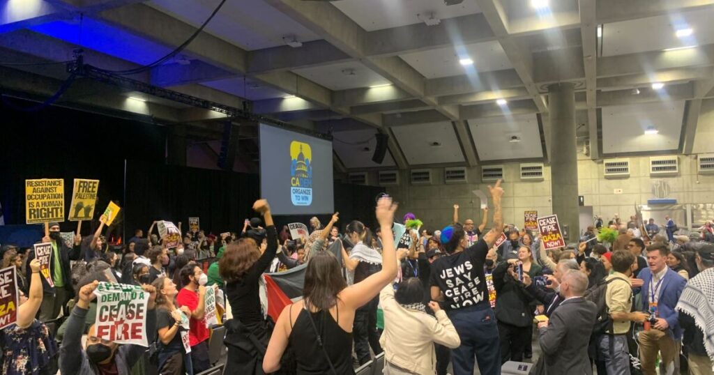 palestinian-protesters-disrupt-katie-porter,-adam-schiff-at-california-democratic-convention
