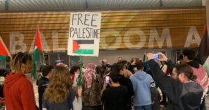 pro-palestinian-protesters-shut-down-part-of-california-democratic-convention