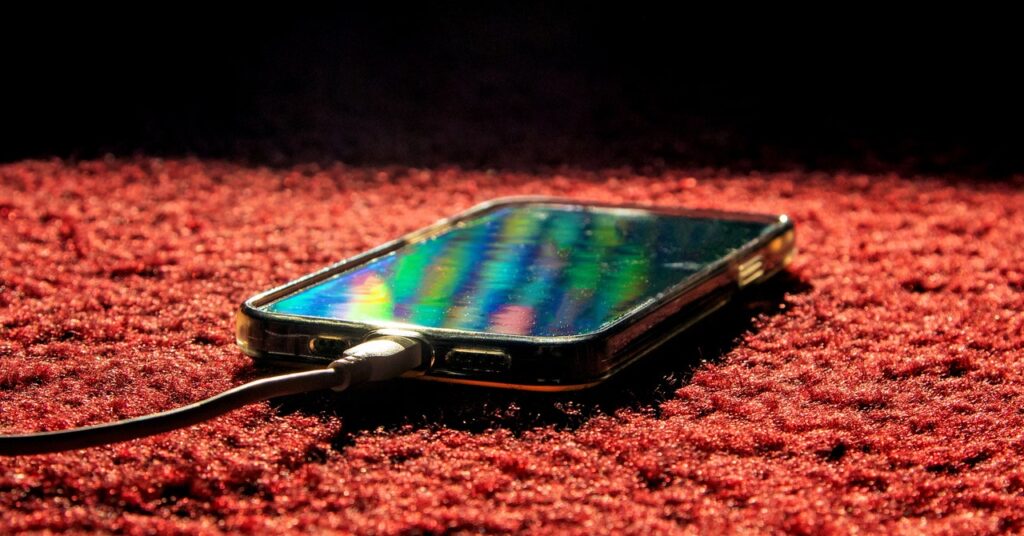 how-to-charge-your-phone-faster-with-adaptive-charging