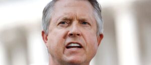 sen.-roger-marshall-endorses-former-president-donald-trump-ahead-of-iowa-caucus