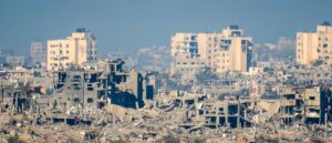 fact-check:-video-purporting-to-show-fight-between-arab-men-and-israeli-girls-is-staged