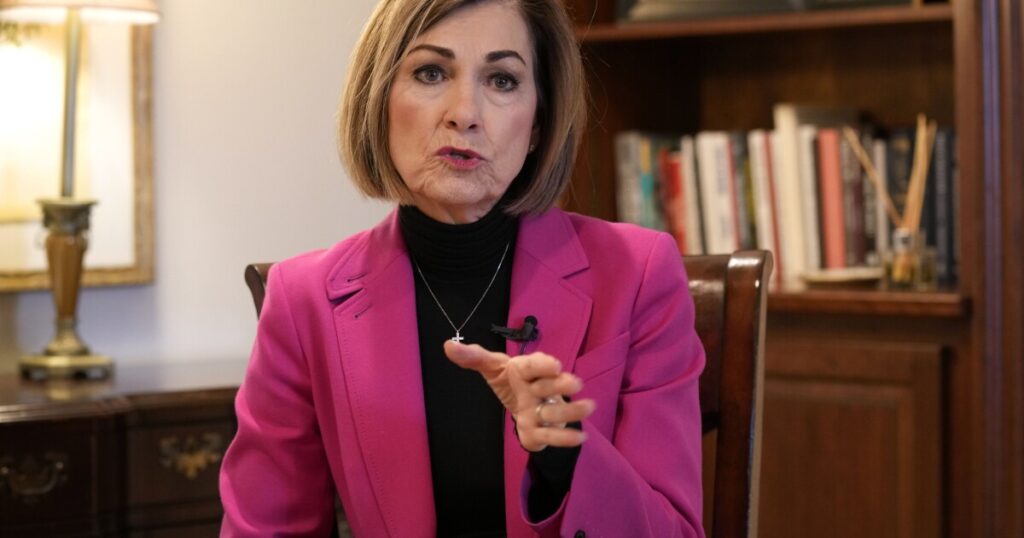kim-reynolds-responds-to-trump-calling-her-the-most-‘unpopular-governor’:-‘it’s-not-about-me’
