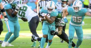 amazon-cashes-in-on-first-ever-black-friday-nfl-game-with-$880,000-30-second-ad-spots