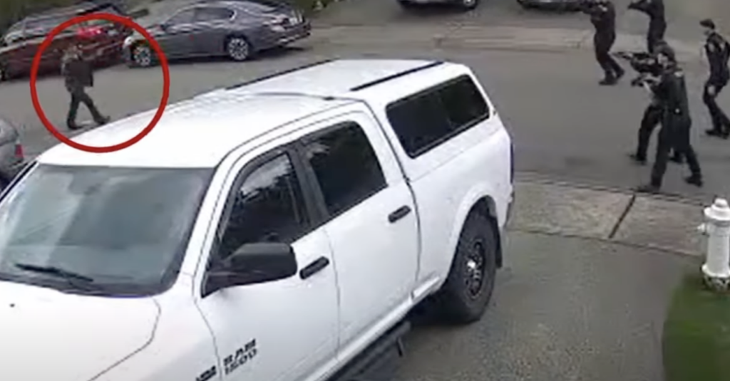 video-shows-moment-police-took-down-saw-wielding-man-doused-in-gasoline