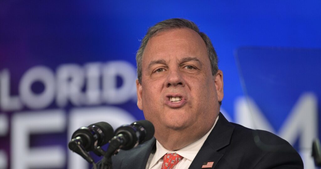 chris-christie-promises-to-stay-in-the-race-‘through-to-the-convention’