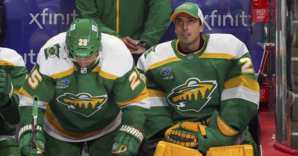 nhl-goalie-wears-painted-mask-to-honor-native-americans,-defying-league-rules