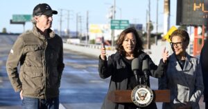 california-democrats-say-kamala-harris-could-have-upper-hand-over-gavin-newsom-if-they-run