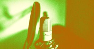 the-hundred-year-battle-for-india’s-radio-airwaves