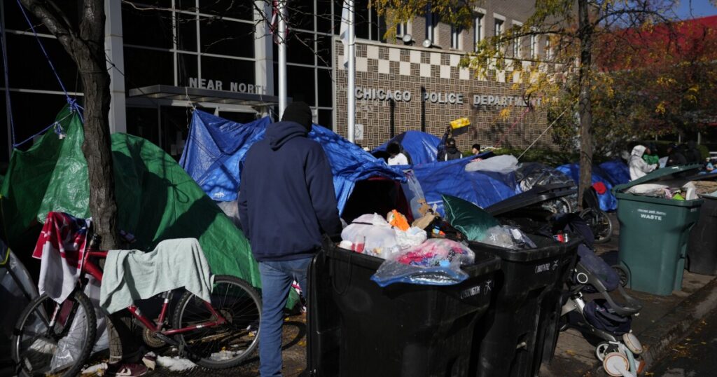 venezuelan-immigrants-wreak-havoc-on-chicago-retailers