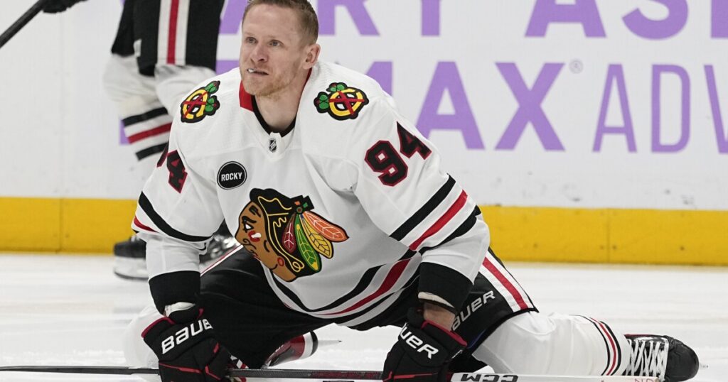 blackhawks-place-corey-perry-on-waivers-citing-‘unacceptable’-behavior