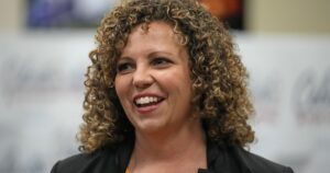utah-rep.-celeste-maloy-sworn-into-congress,-bringing-house-back-to-full-capacity-—-for-now