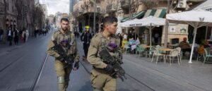 fact-check:-photo-of-israeli-troops-arresting-a-child-is-from-2014