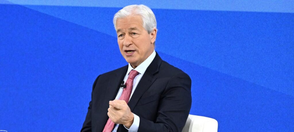 jpmorgan-ceo-calls-for-‘liberal’-dems-to-back-nikki-haley’s-presidential-bid-to-beat-trump