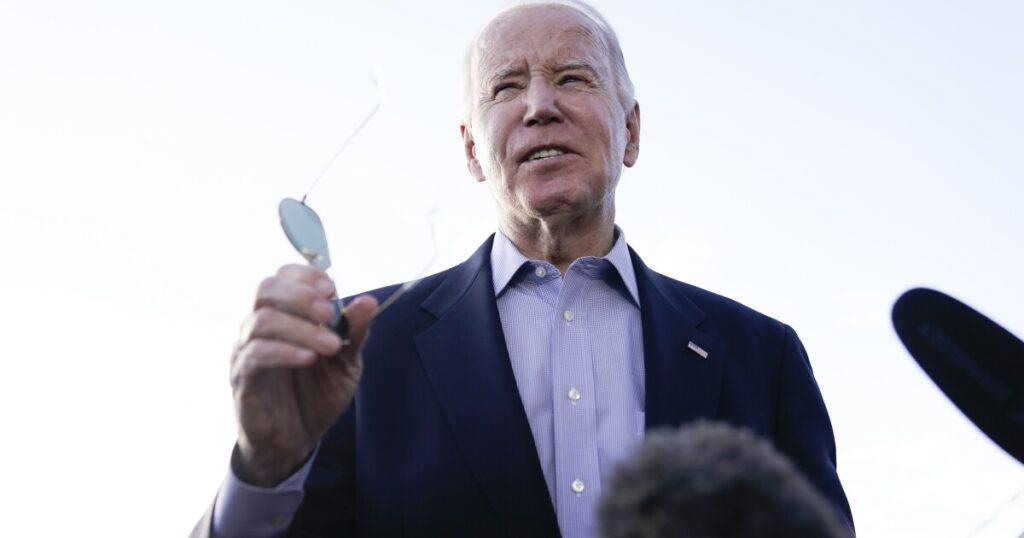 joe-biden,-while-trying-to-be-hip,-struggles-to-connect-with-young-voters