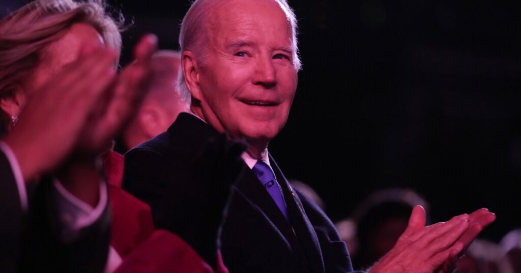 oversight-democrats-circulate-memo-rebutting-‘evidence-of-wrongdoing’-by-biden