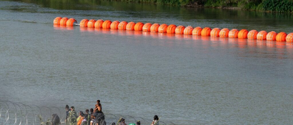 federal-appeals-court-requires-texas-to-move-border-buoys