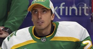 nhl-goalie’s-custom-mask-raises-$35,100-for-indigenous-community