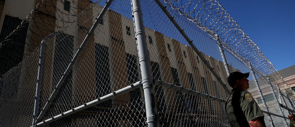 former-federal-correctional-officer-sentenced-to-prison-for-sexually-abusing-female-inmates