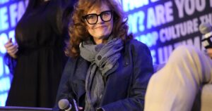 susan-sarandon-issues-apology-for-israel-comments-after-hollywood-agency-reportedly-drops-her