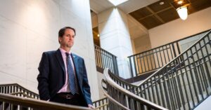 us-lawmakers-want-to-use-a-powerful-spy-tool-on-immigrants-and-their-families