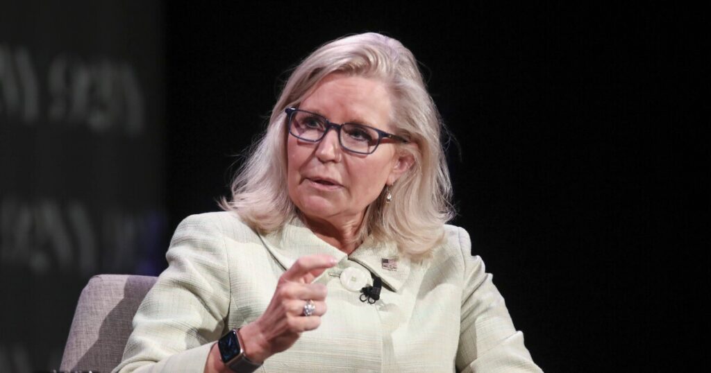 media-eagerly-team-with-liz-cheney-to-undermine-trump