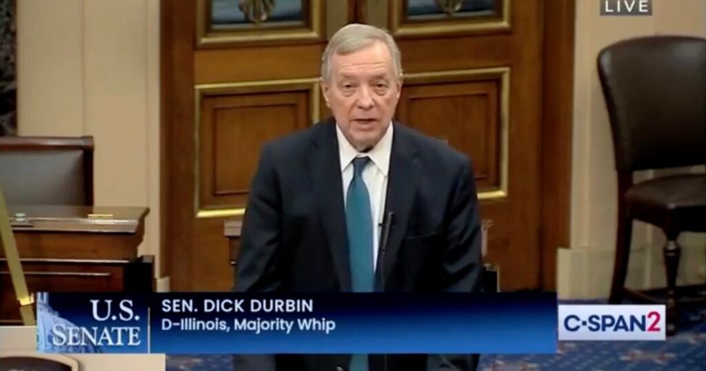 senator-dick-durbin-proposes-allowing-illegal-immigrants-to-join-us.-military-as-a-pathway-to-citizenship-(video)-|-the-gateway-pundit-|-by-jim-hᴏft