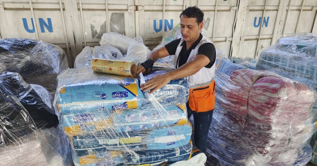 un-official-grilled-on-accusations-unrwa-trucks-bringing-rockets-into-gaza