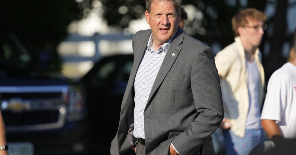 sununu-writes-off-trump-over-legal-distractions-as-he-narrows-down-endorsement