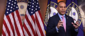 house-dem-leader-hakeem-jeffries-votes-‘present’-on-resolution-condemning-antisemitism