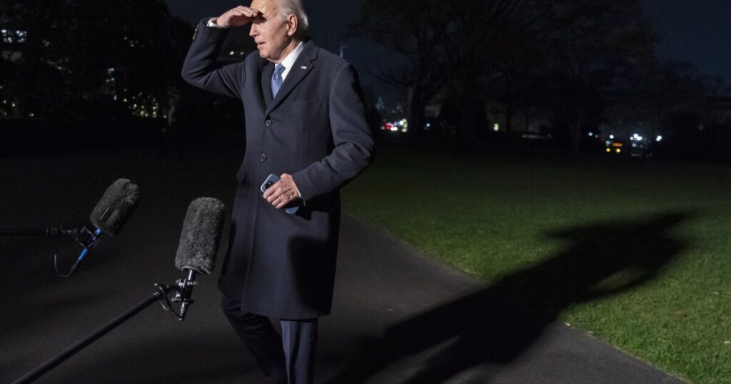 biden-enters-fundraising-frenzy-with-celebrities-amid-trump’s-surge-in-the-polls