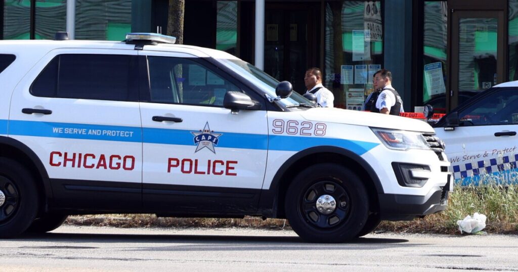 chicago-relatives-ask-kim-foxx-to-investigate-convictions-from-officer-accused-of-misconduct