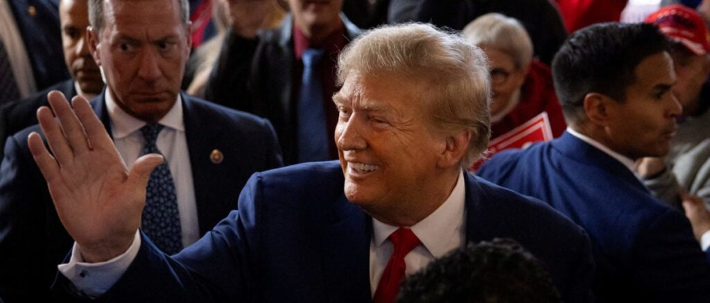 fact-check:-did-donald-trump-post-‘doctors-won’t-be-here-for-you’-during-war?