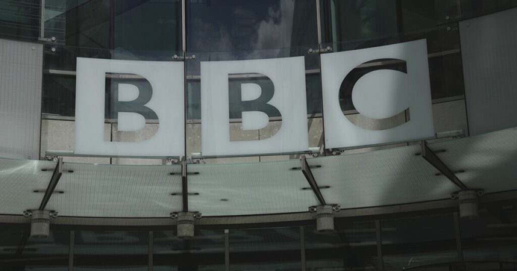 bbc-news-anchor-caught-flipping-the-bird-on-camera