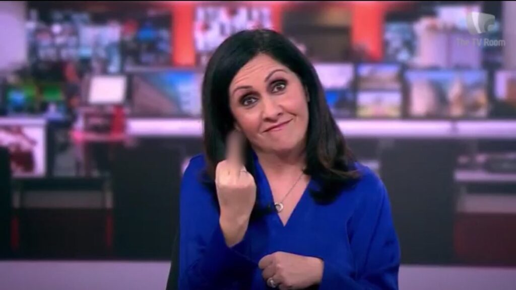 woke-bbc-viewers-greeted-by-far-left-news-reporter-making-faces-and-flipping-off-the-camera-seconds-before-going-live-(video)-|-the-gateway-pundit-|-by-jim-hᴏft