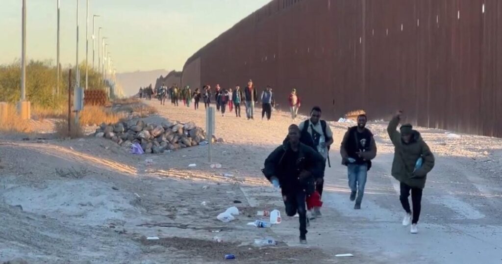 developing:-border-wall-breach-and-mass-incursion-taking-place-in-lukeville,-arizona-–-endless-line-of-african-illegals-charge-over-border-(video)-|-the-gateway-pundit-|-by-cristina-laila