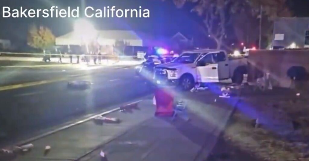 at-least-three-people-seriously-hurt-in-bakersfield-after-truck-crashes-through-christmas-parade-route-–-driver-was-intoxicated,-floored-his-truck-in-reverse!-|-the-gateway-pundit-|-by-jim-hoft