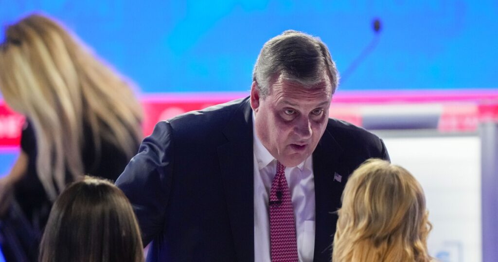 megyn-kelly-confirms-‘pissed-off’-chris-christie-confronted-her-during-debate