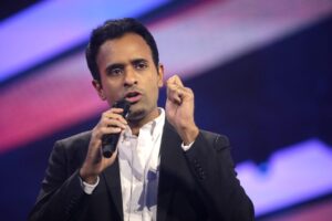 vivek-ramaswamy-warns-hunter-biden-indictment-might-be-part-of-democrats’-grand-plan