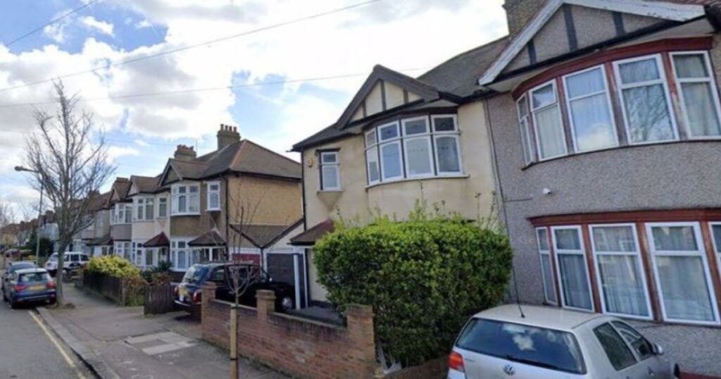 squatter-granted-ownership-of-old-man’s-house,-sells-it-for-half-a-million
