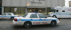 two-off-duty-cops-robbed-at-gunpoint-in-chicago:-report