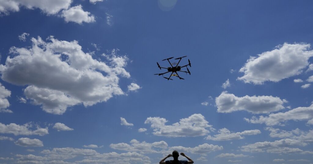 pentagon-eyes-emp-weapons-to-kill-swarming-drone-attacks