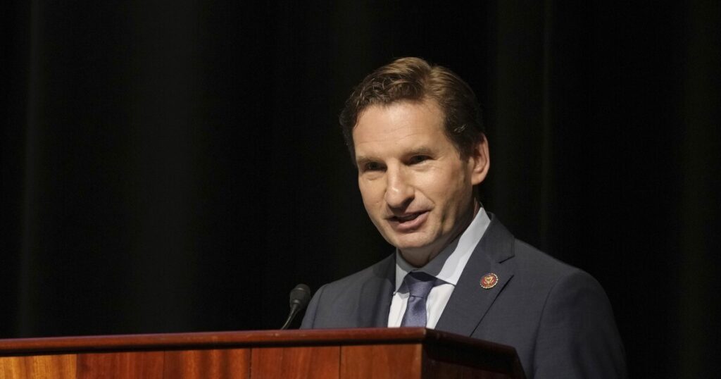 florida-attorney-files-lawsuit-after-dean-phillips’s-name-kept-off-2024-ballot