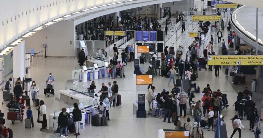 congress-looks-to-avoid-year-end-faa-fight-as-aviation-safety-concerns-hold-up-deal