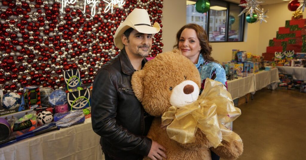 brad-paisley-and-wife-open-christmas-store-for-families-in-need