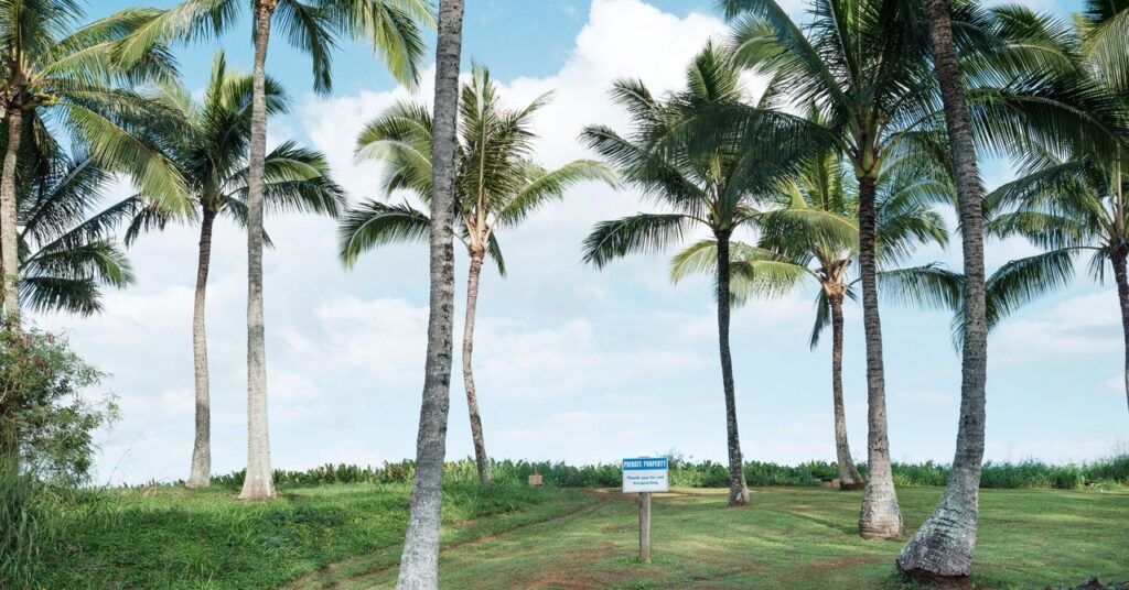 inside-mark-zuckerberg’s-top-secret-hawaii-compound