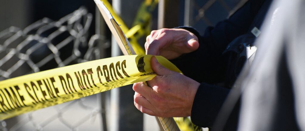 police-find-bloody,-nude-son-on-top-of-mom’s-decapitated-body:-report