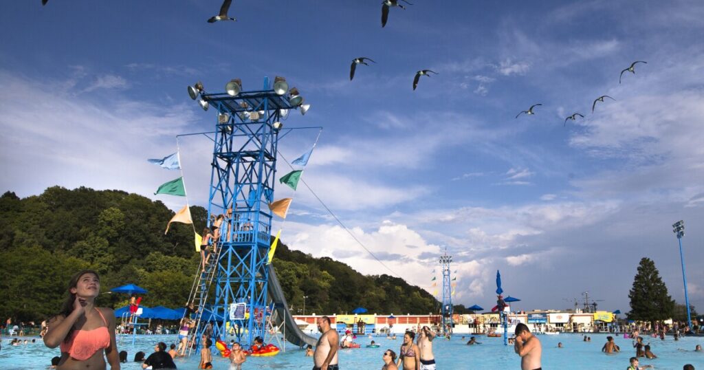 coney-island’s-days-are-numbered:-amusement-park-to-close-permanently