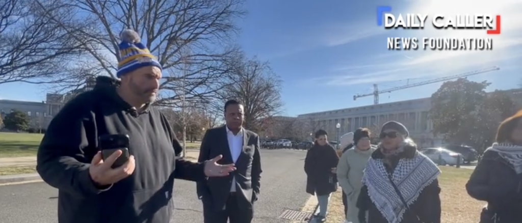 pro-palestinian-protesters-shout-down-dem-senator-after-he-condemns-hamas