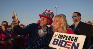 republicans-split-on-whether-voters-will-punish-them-for-impeachment-inquiry-into-biden